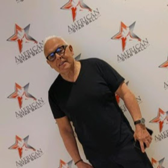 Meet your Posher, Mike - Picture 1 of 1